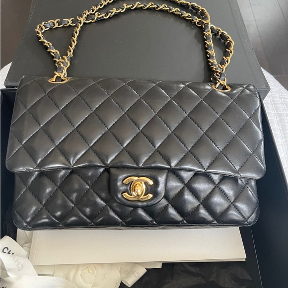 Chanel Classic Handbag - Picture 2 of 7